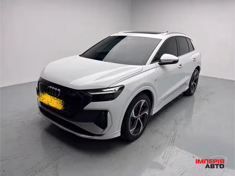 Audi Q4 e-tron - фото 1