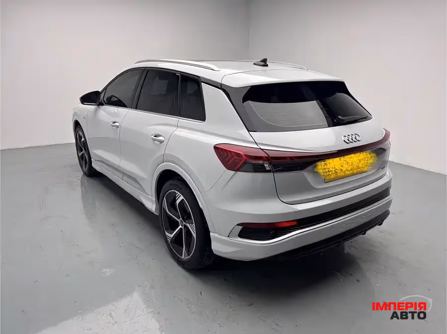 Audi Q4 e-tron - фото 4