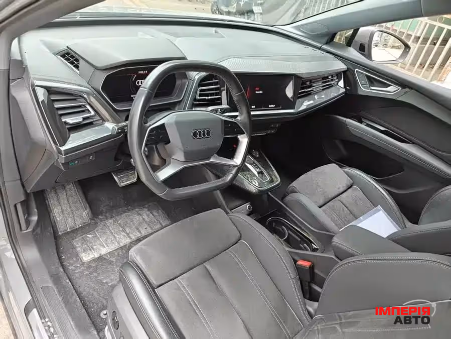 Audi Q4 e-tron - фото 6