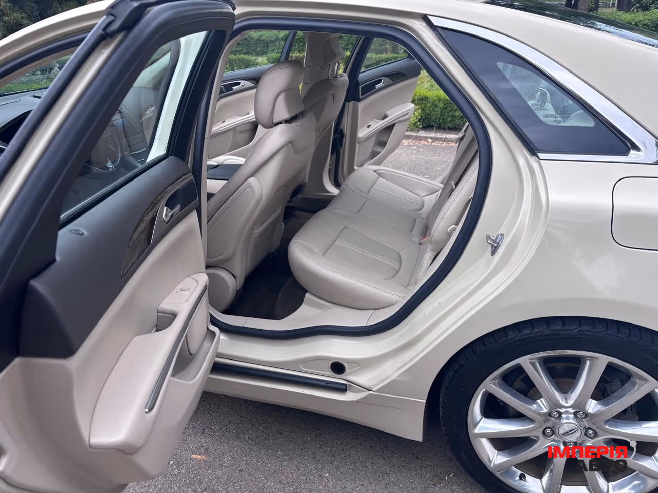 Lincoln MKZ - фото 14