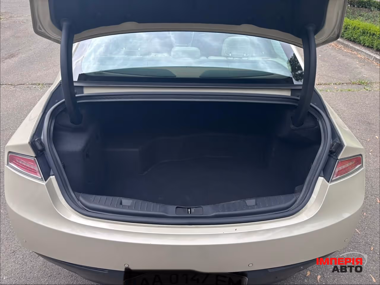 Lincoln MKZ - фото 37