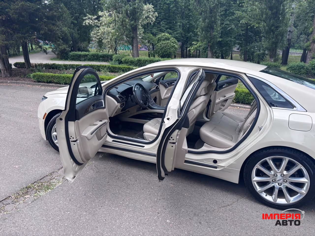 Lincoln MKZ - фото 21