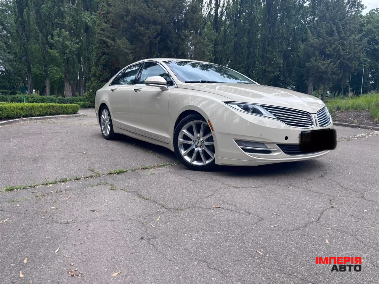 Lincoln MKZ - фото 1