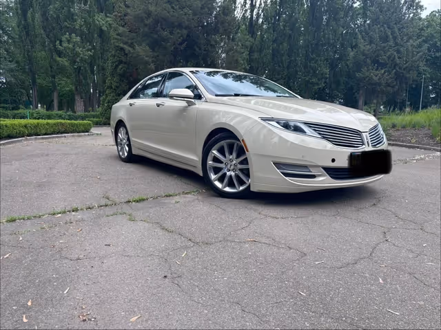Lincoln MKZ - фото 1