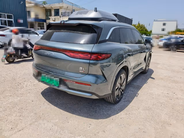 BYD Tang L - фото 4