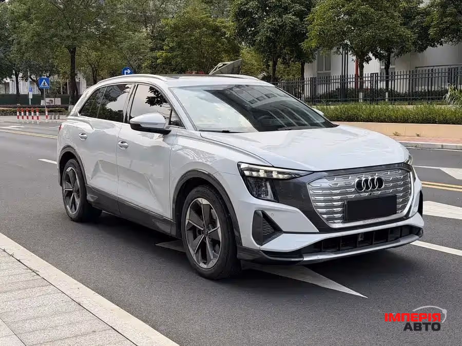 Audi Q5 e-tron - фото 5