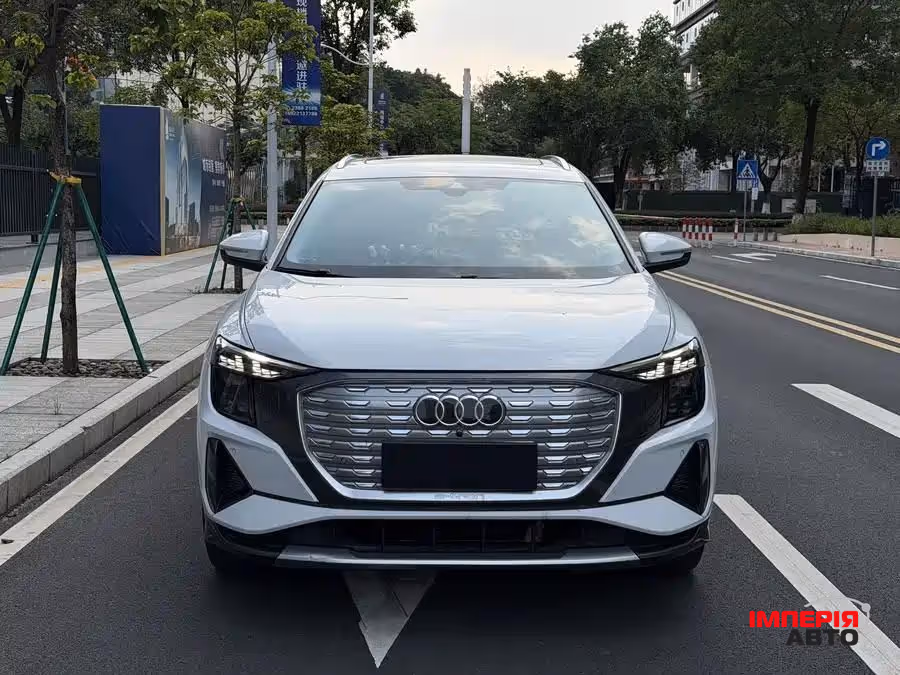 Audi Q5 e-tron - фото 2