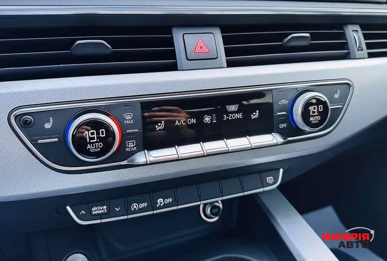 Audi A4 - фото 29