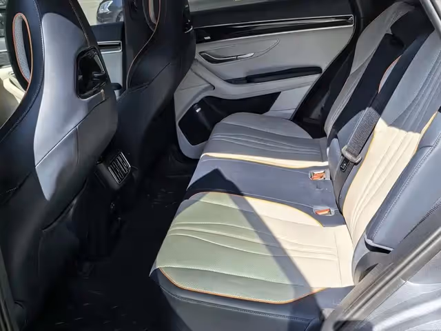 BYD Song Plus - фото 4