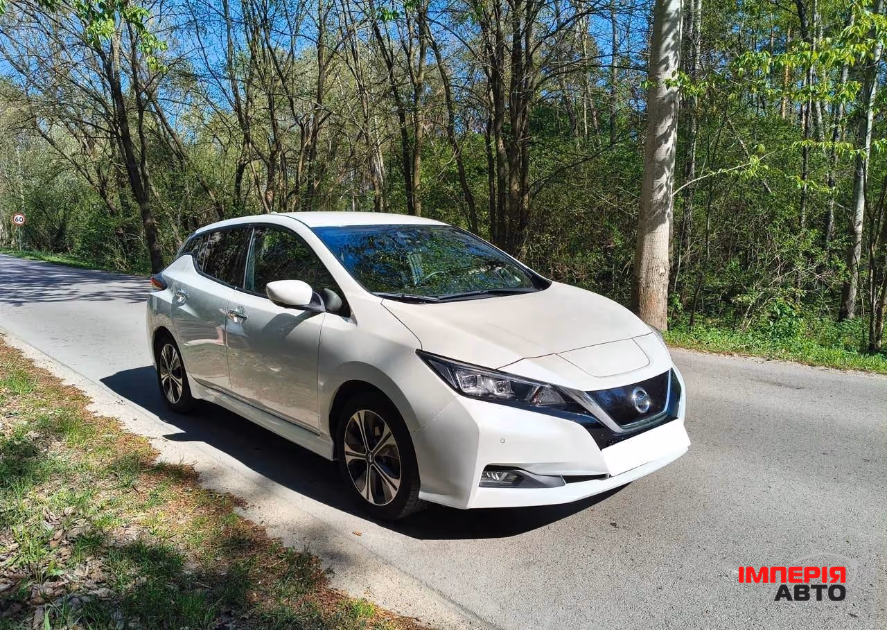 Nissan Leaf - фото 5