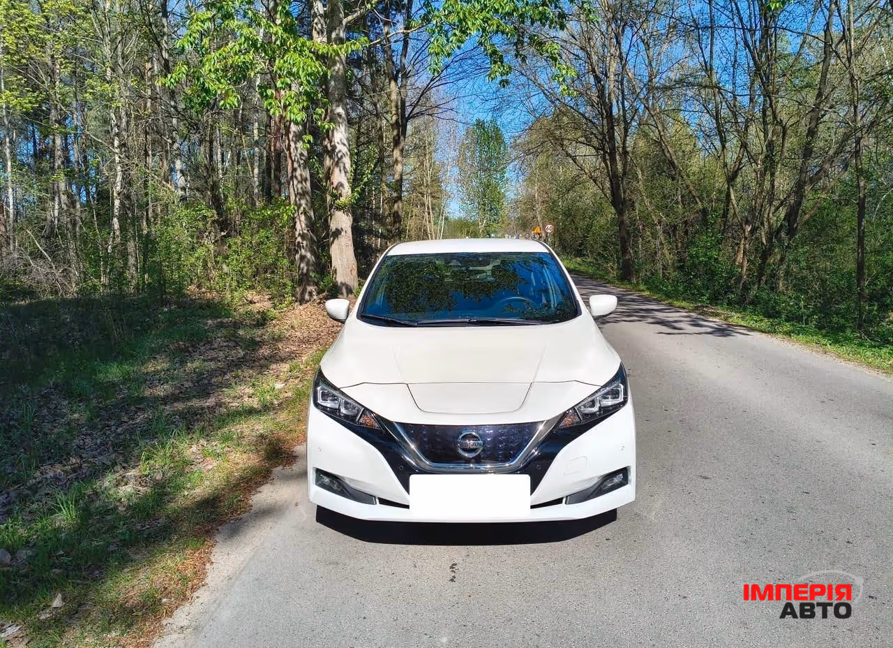 Nissan Leaf - фото 7