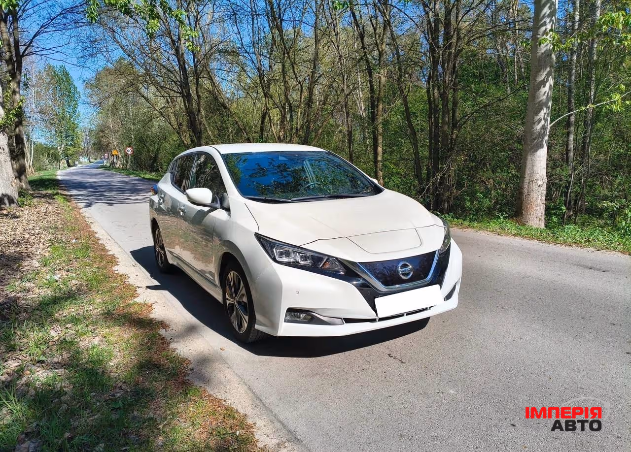 Nissan Leaf - фото 8