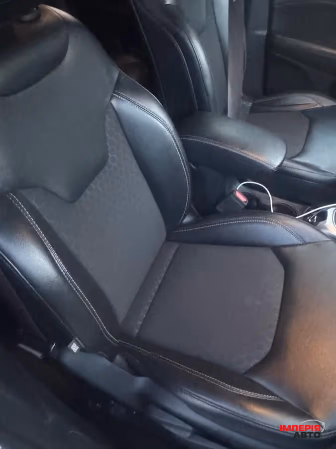 Jeep Compass - фото 9