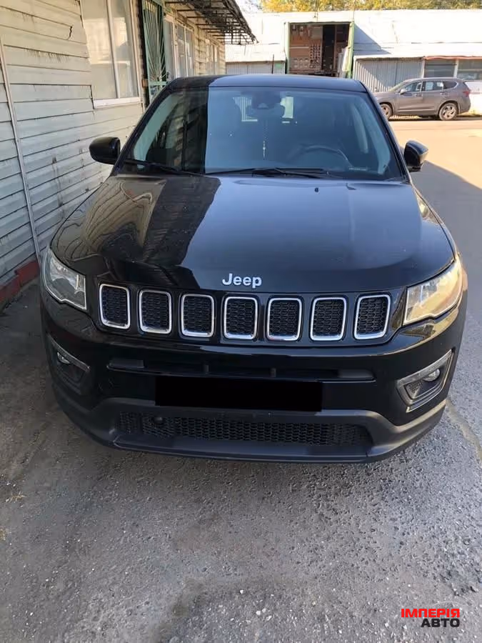 Jeep Compass - фото 1