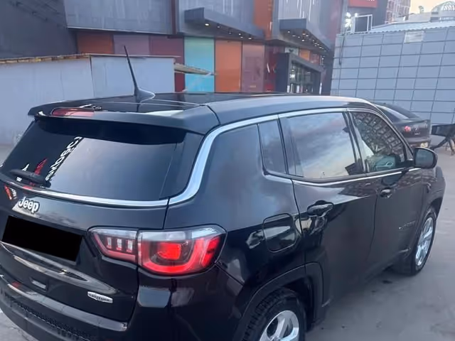 Jeep Compass - фото 5