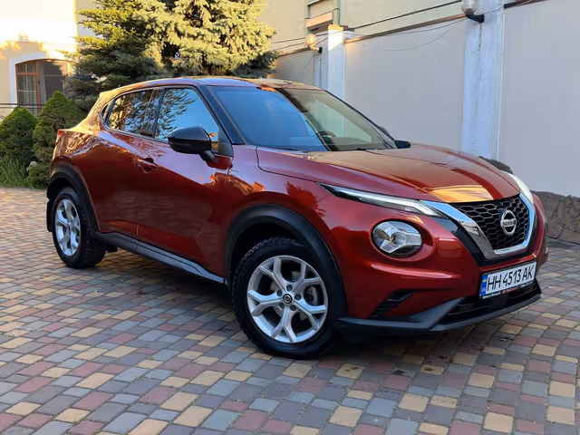 Nissan Juke - фото 1