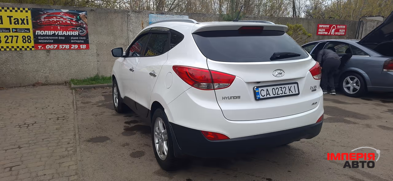 Hyundai ix35 - фото 3