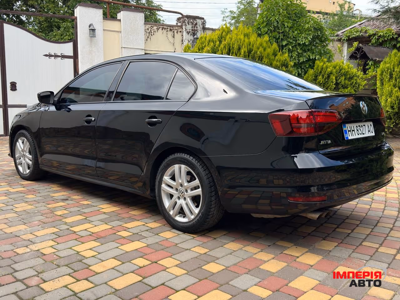 Volkswagen Jetta - фото 4