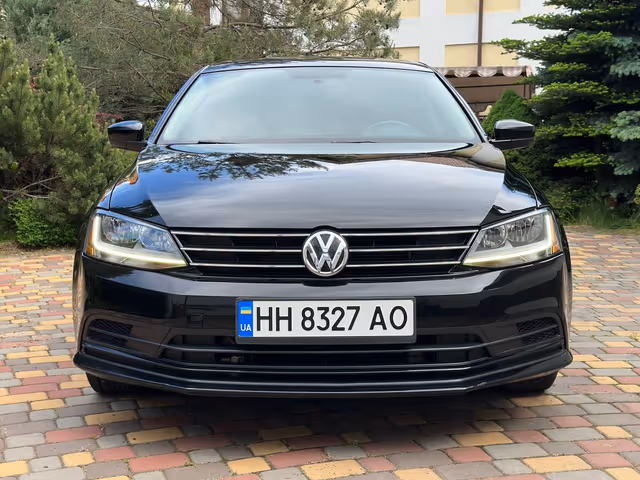 Volkswagen Jetta - фото 2