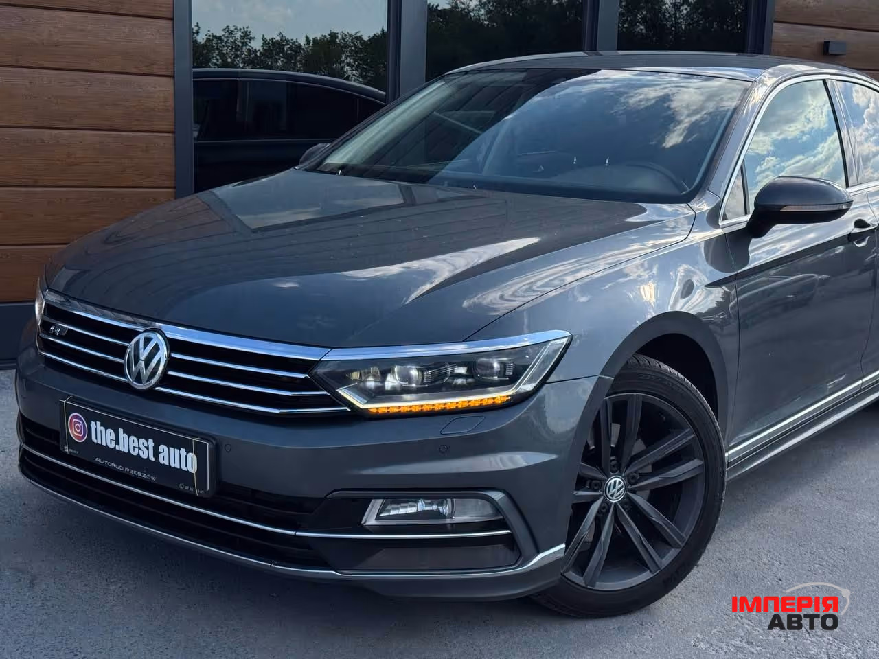 Volkswagen Passat - фото 2
