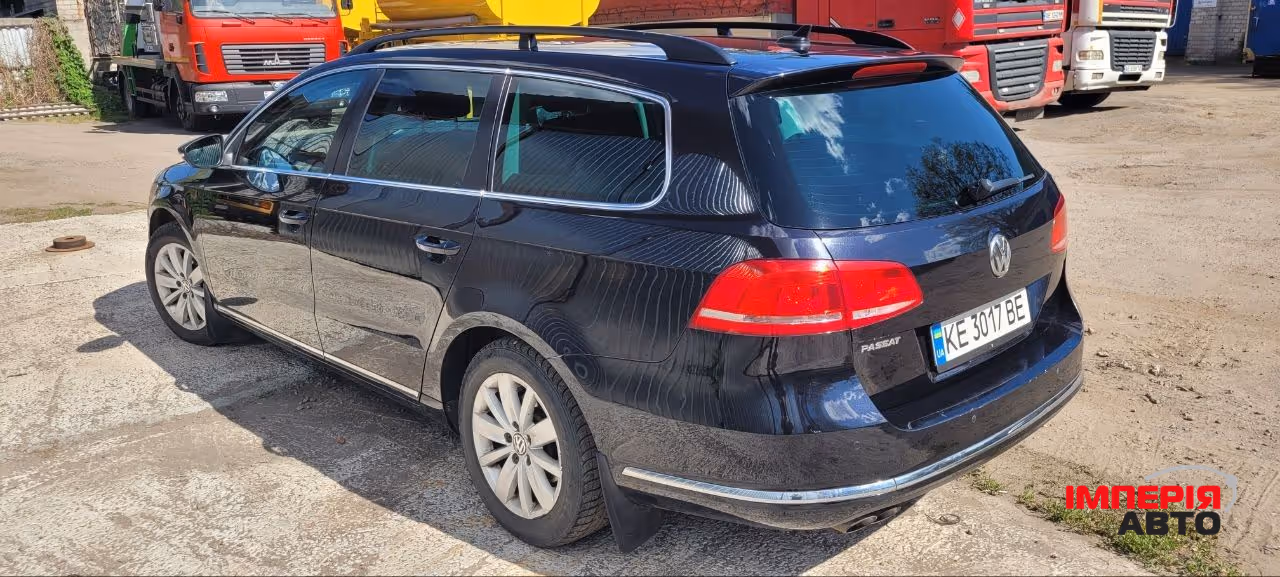 Volkswagen Passat - фото 4