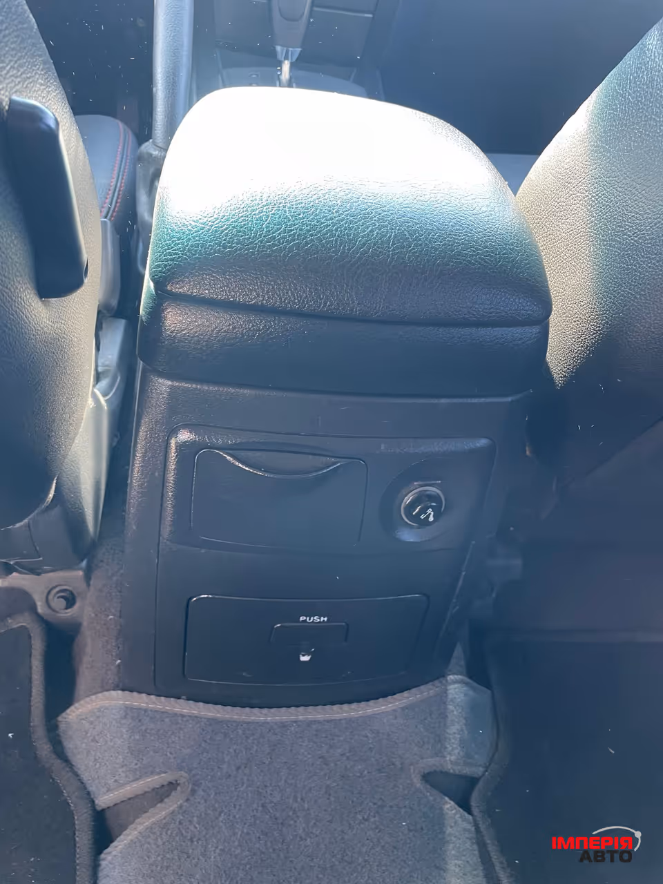 Kia Sorento - фото 10