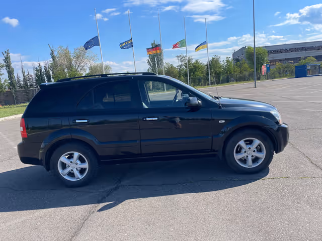 Kia Sorento - фото 3