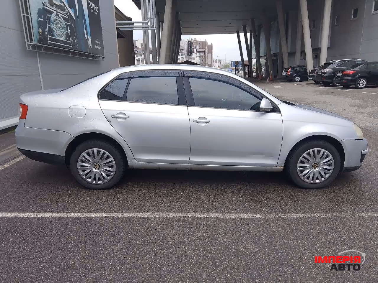 Volkswagen Jetta - фото 2