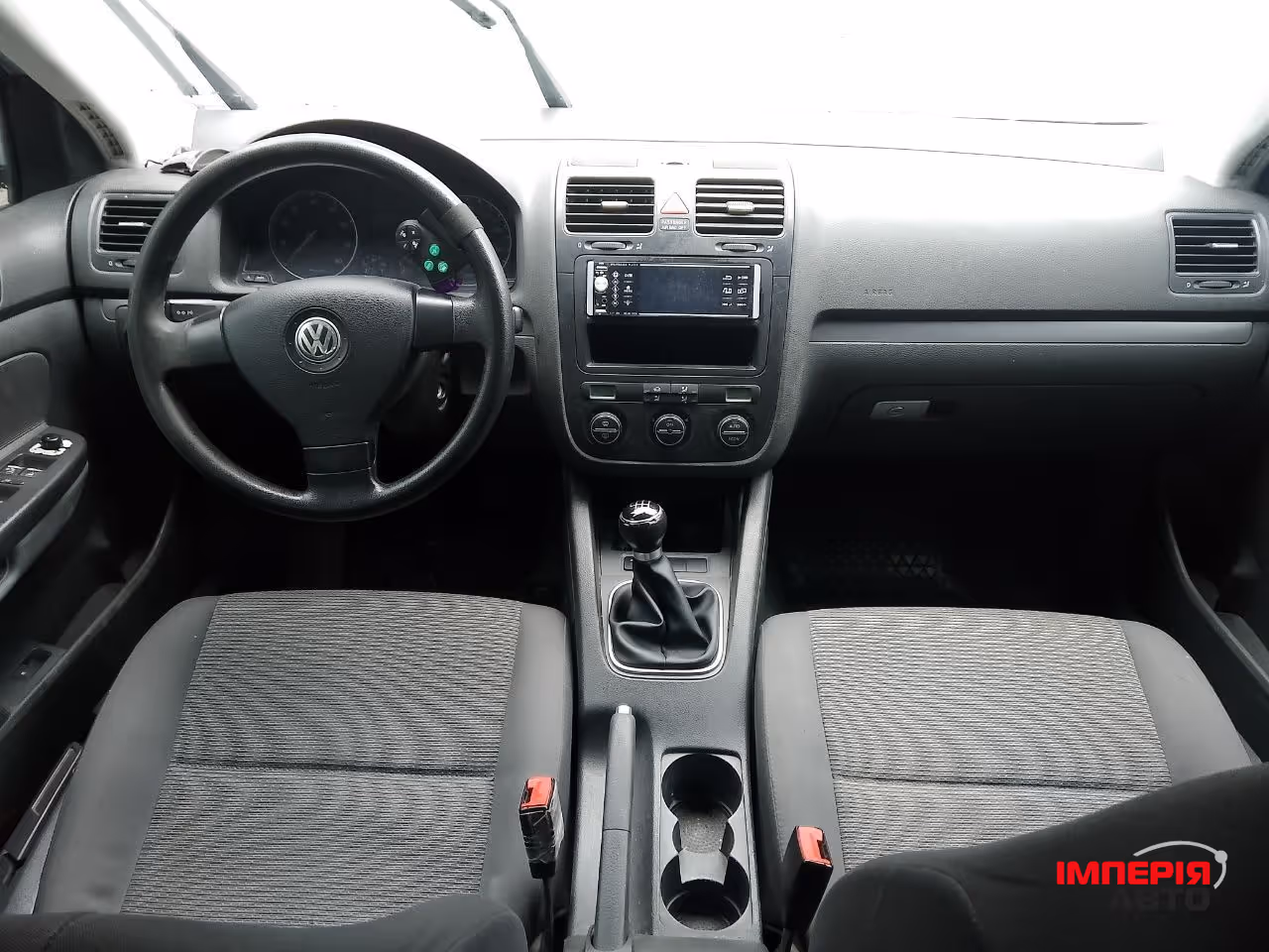 Volkswagen Jetta - фото 3