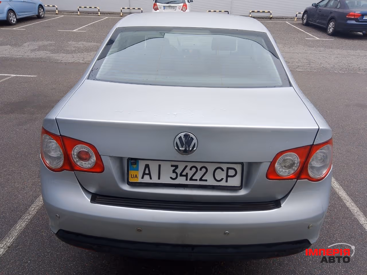 Volkswagen Jetta - фото 1