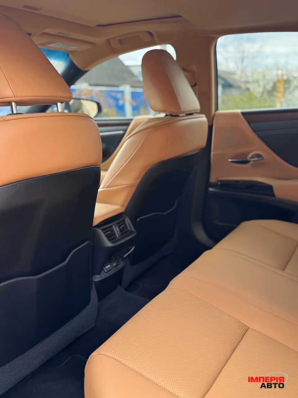 Lexus ES - фото 14