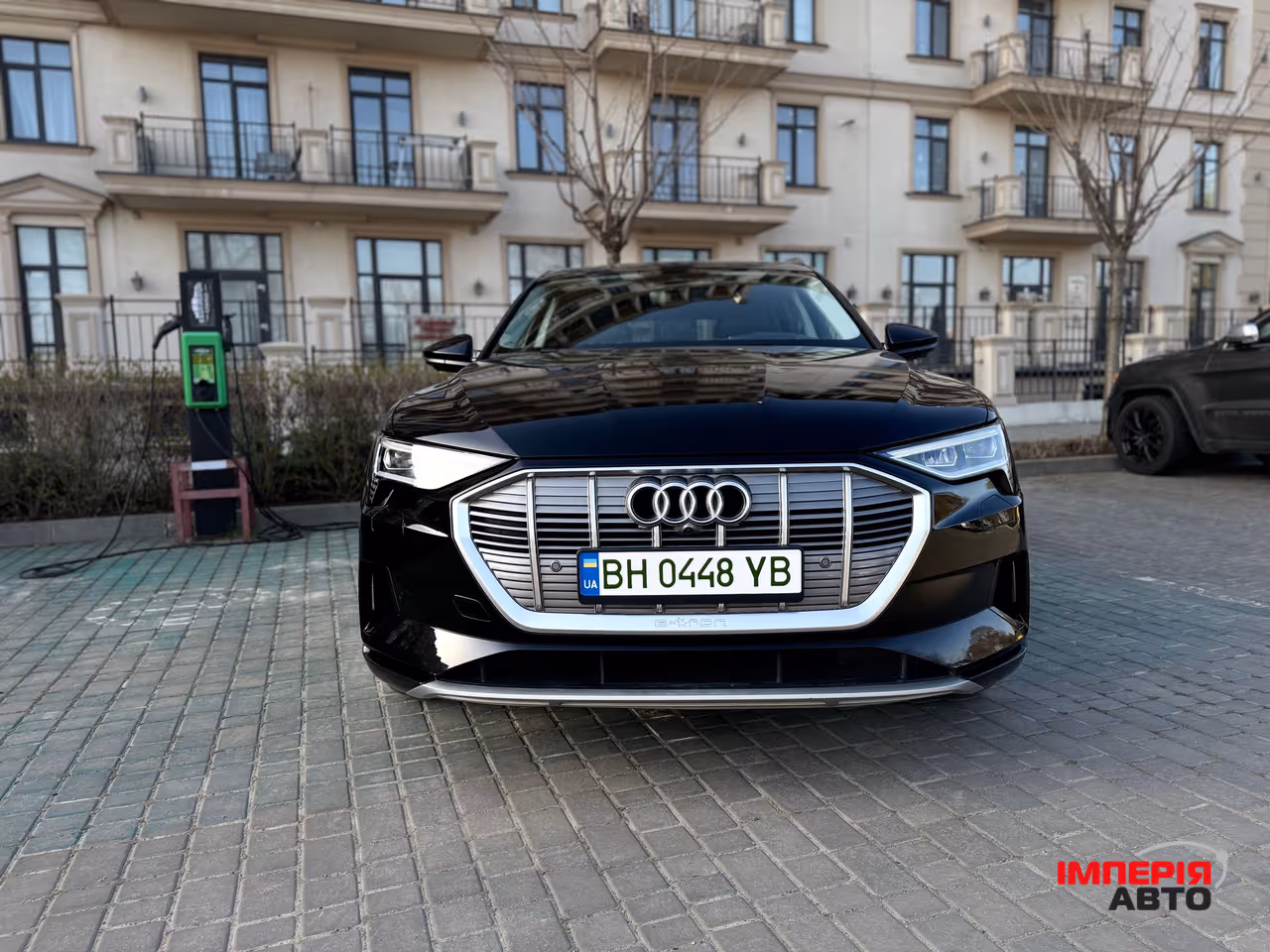 Audi e-tron - фото 4