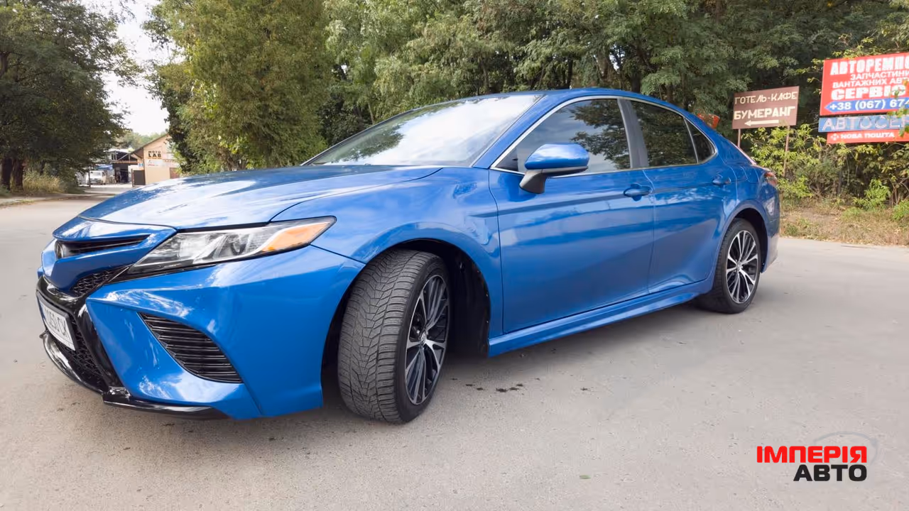 Toyota Camry - фото 5