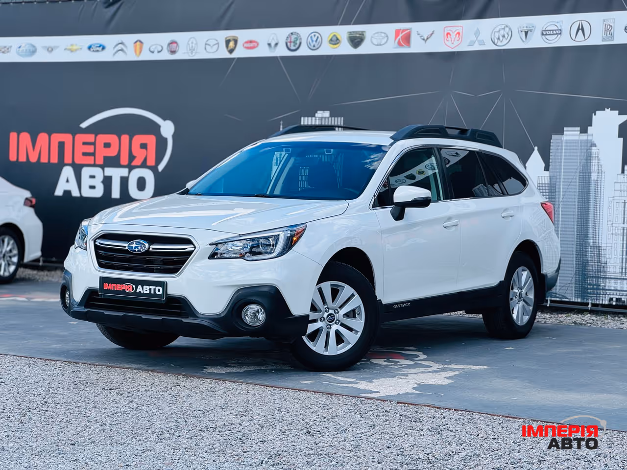 Subaru Outback - фото 1