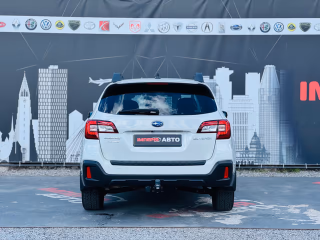 Subaru Outback - фото 4