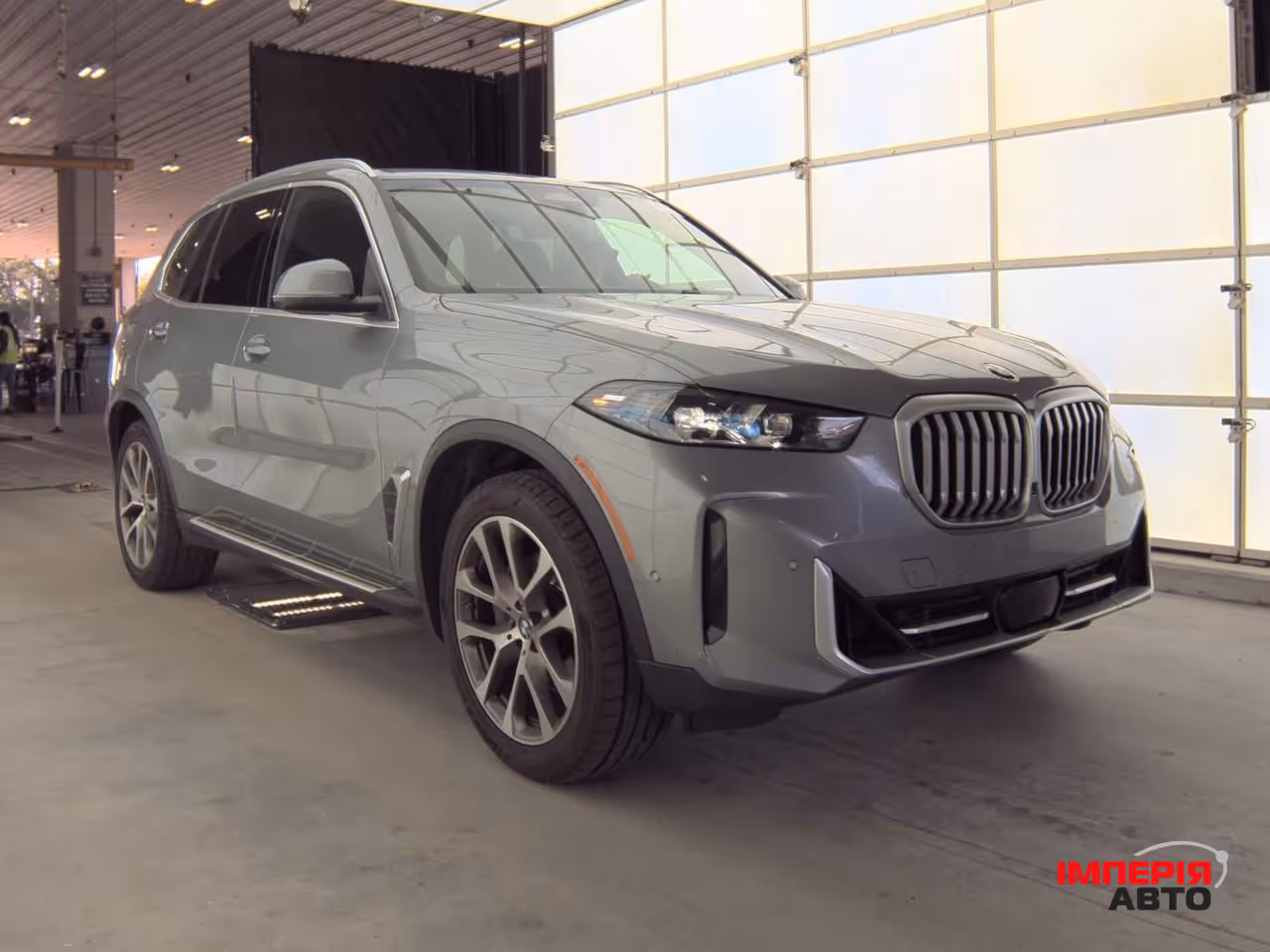 BMW X5 - фото 1