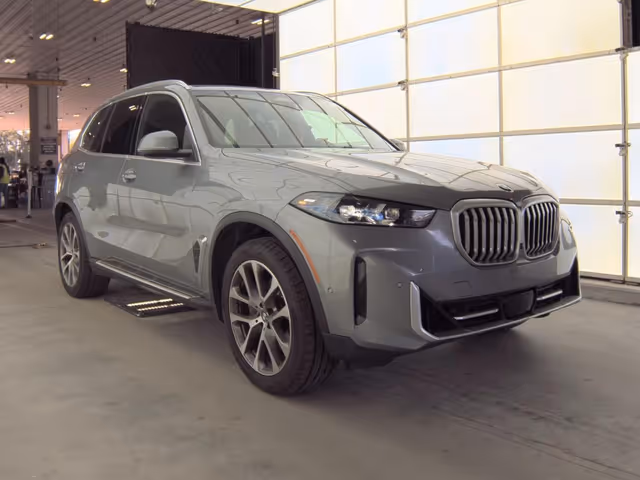 BMW X5 - фото 1