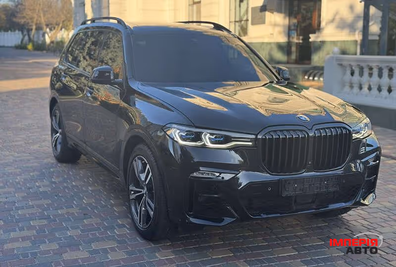 BMW X7 - фото 8