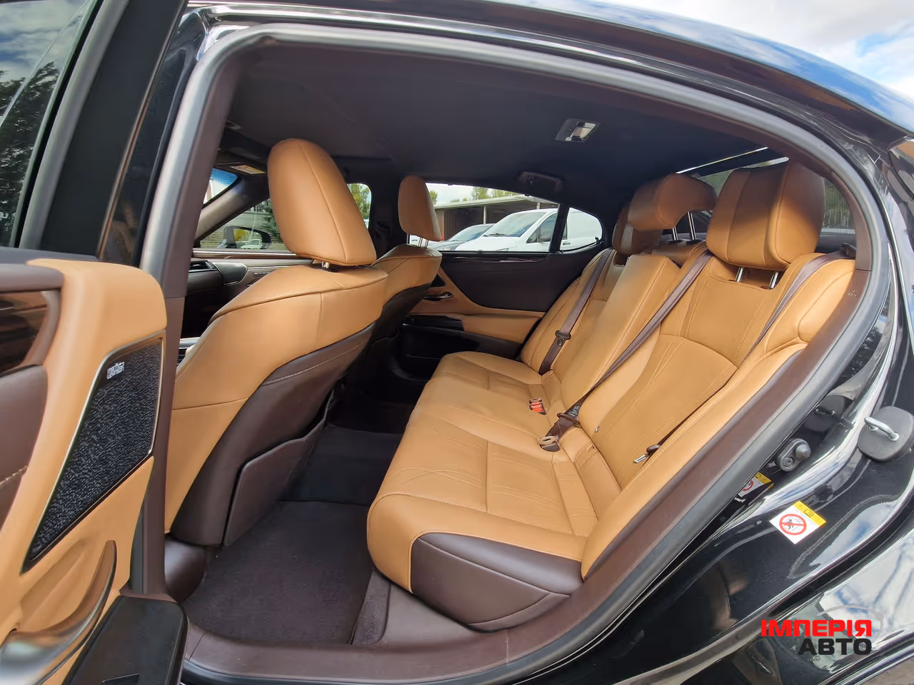 Lexus ES - фото 31