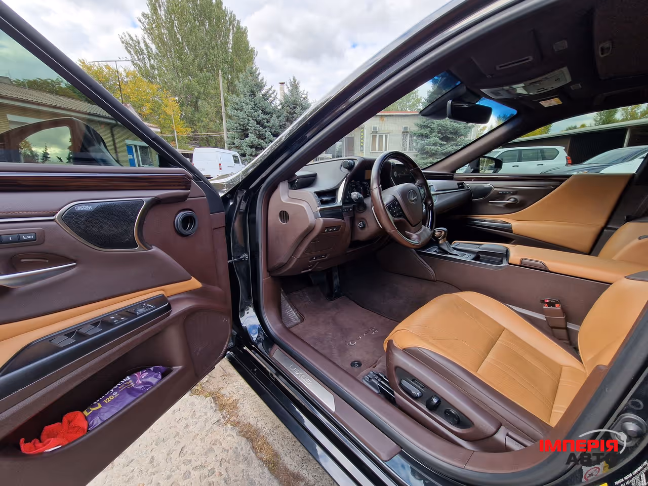 Lexus ES - фото 16