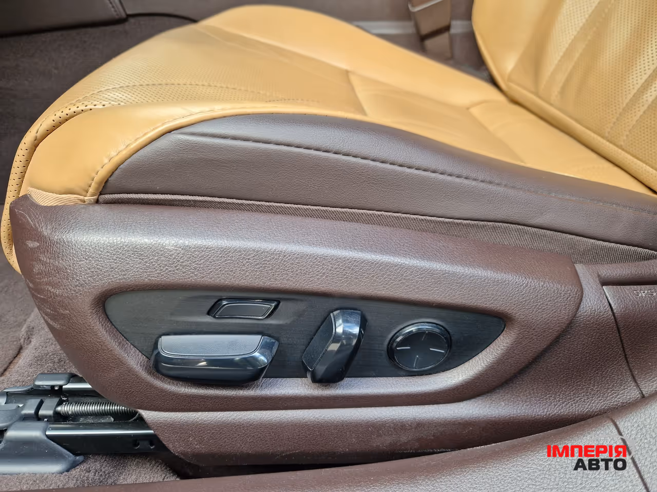 Lexus ES - фото 18