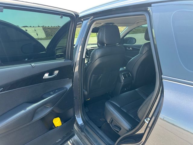 Kia Sorento - фото 5