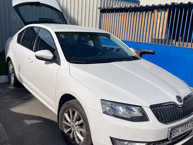 Skoda Octavia - фото 2