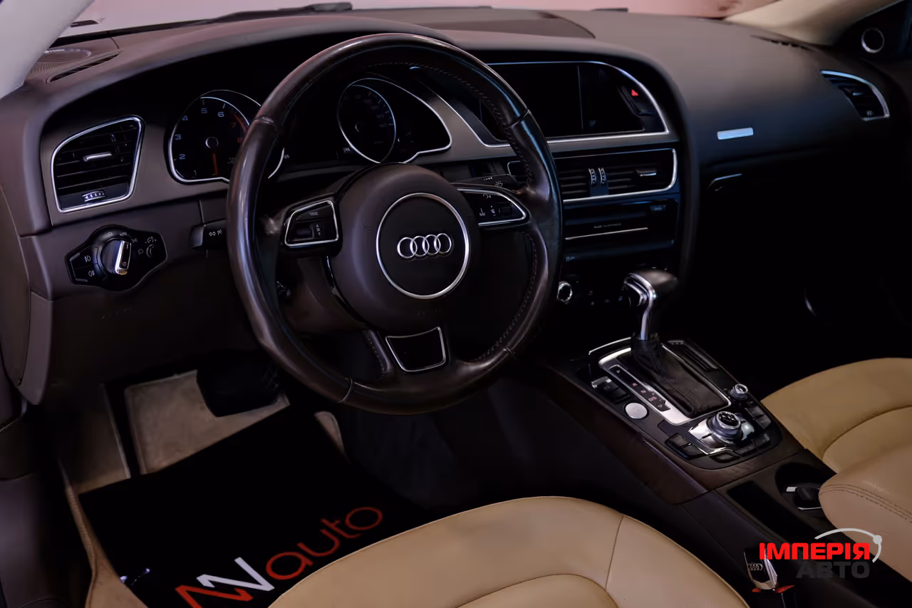 Audi A5 - фото 7