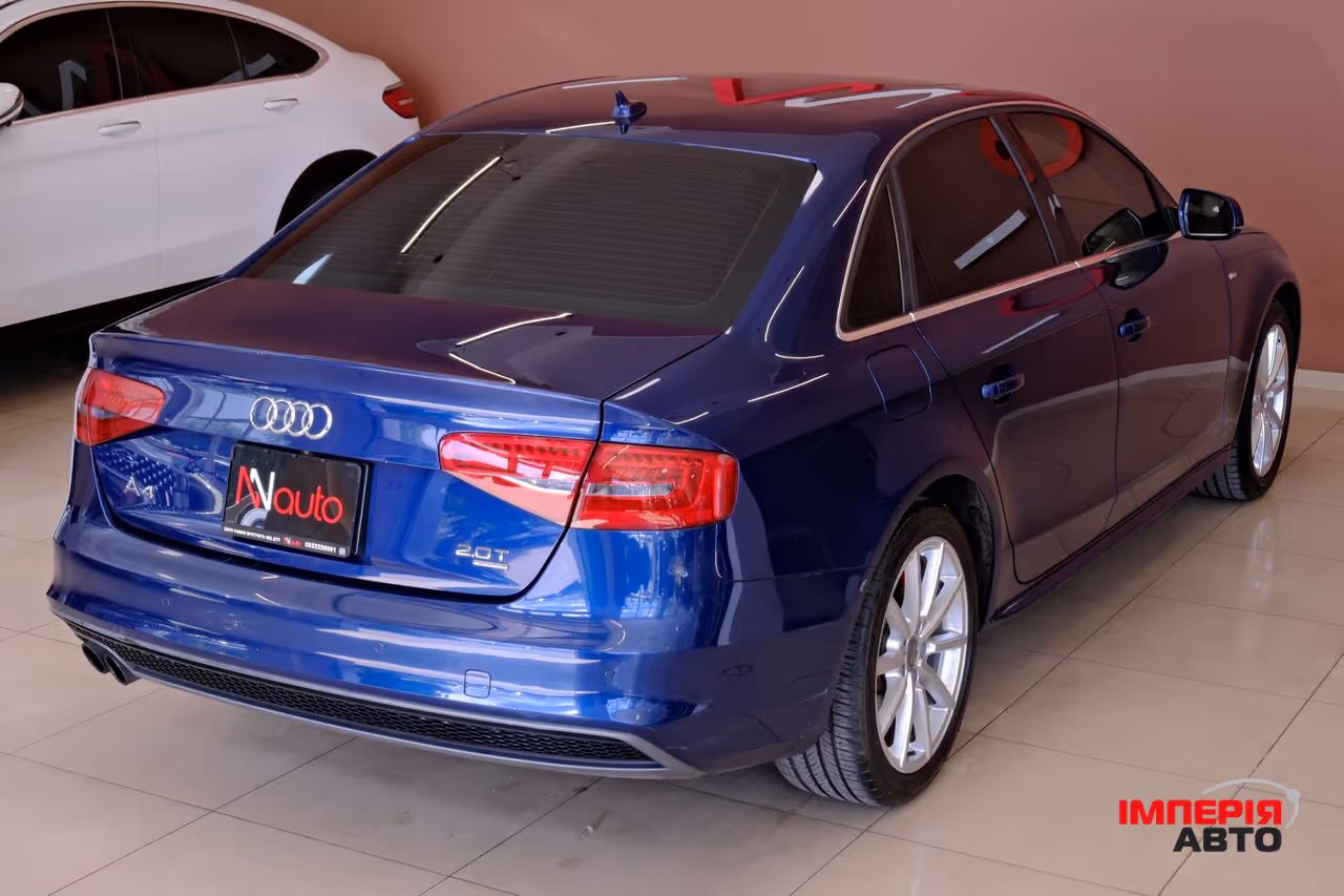 Audi A4 - фото 5