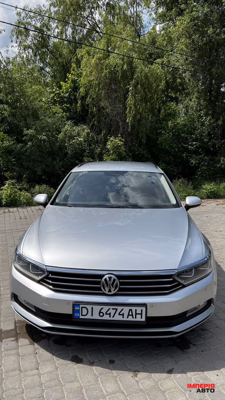 Volkswagen Passat - фото 1