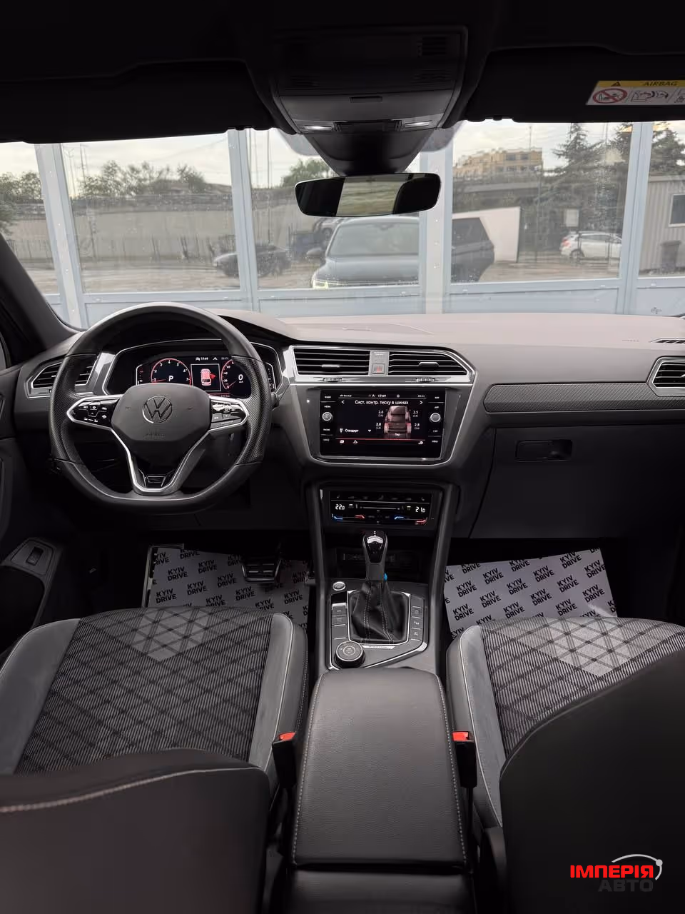 Volkswagen Tiguan - фото 5