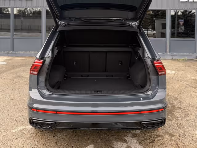 Volkswagen Tiguan - фото 4