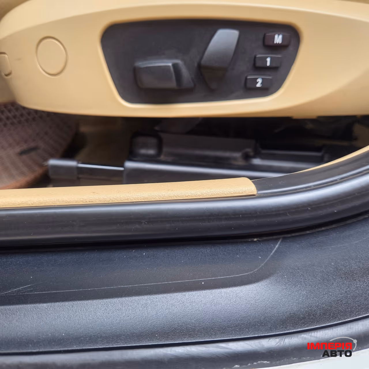 BMW X1 - фото 9