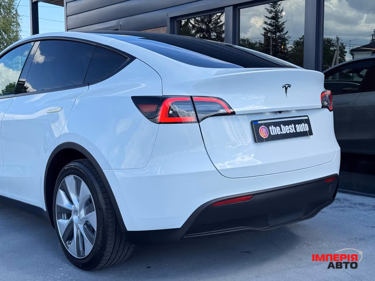 Tesla Model Y - фото 22